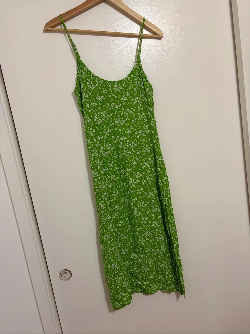 Reformation sleek slip
